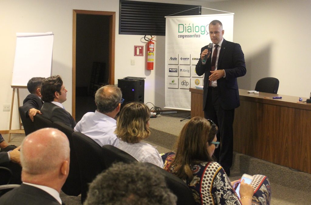 Congressp em FOCO DIÁLOGOS 2 ANAFE 34