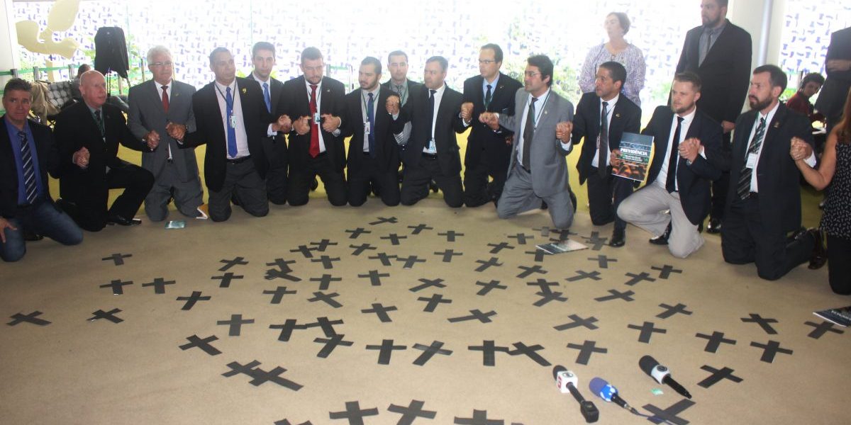 ANAFE participa de protesto contra a reforma da Previdência na Câmara dos Deputados