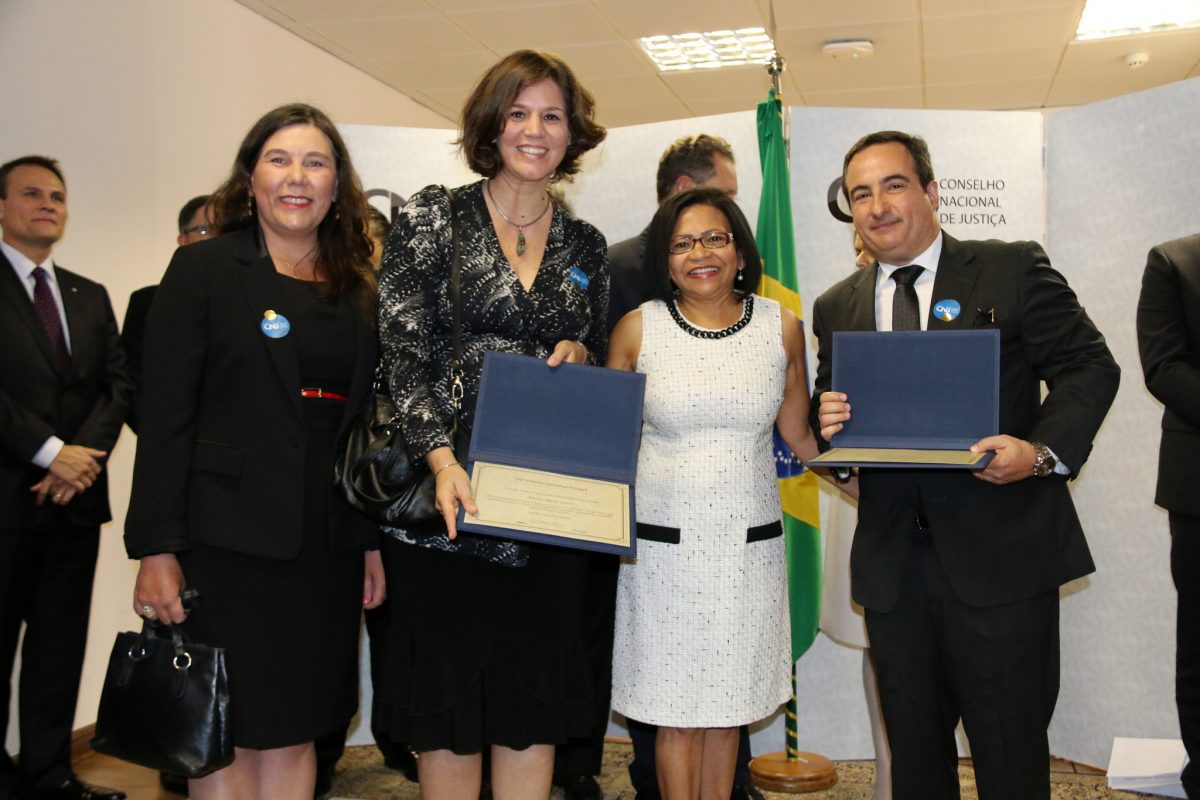 Prêmio CNJ Associada ANAFE 1