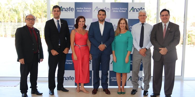 reunião parlamentar (5) ANAFE retoma atuação por mudanças no texto da reforma da Previdência no Senado Federal