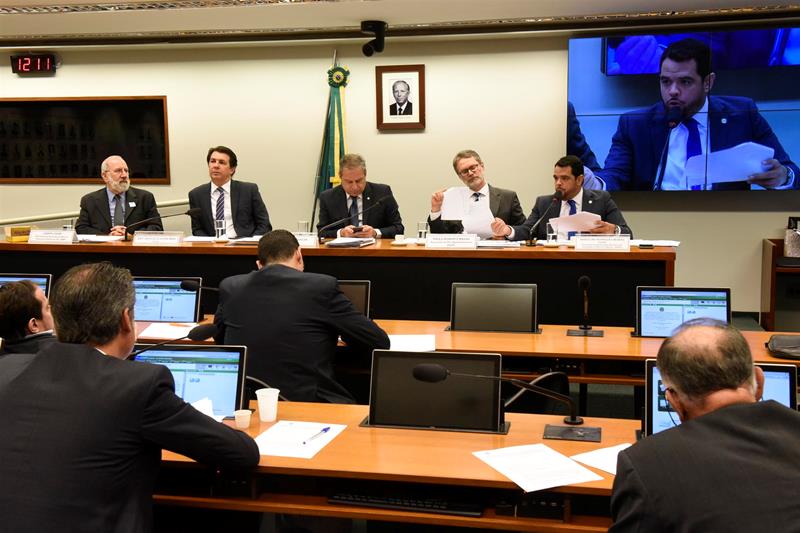 Câmara dos deputado Marcelino Rodriguês 26