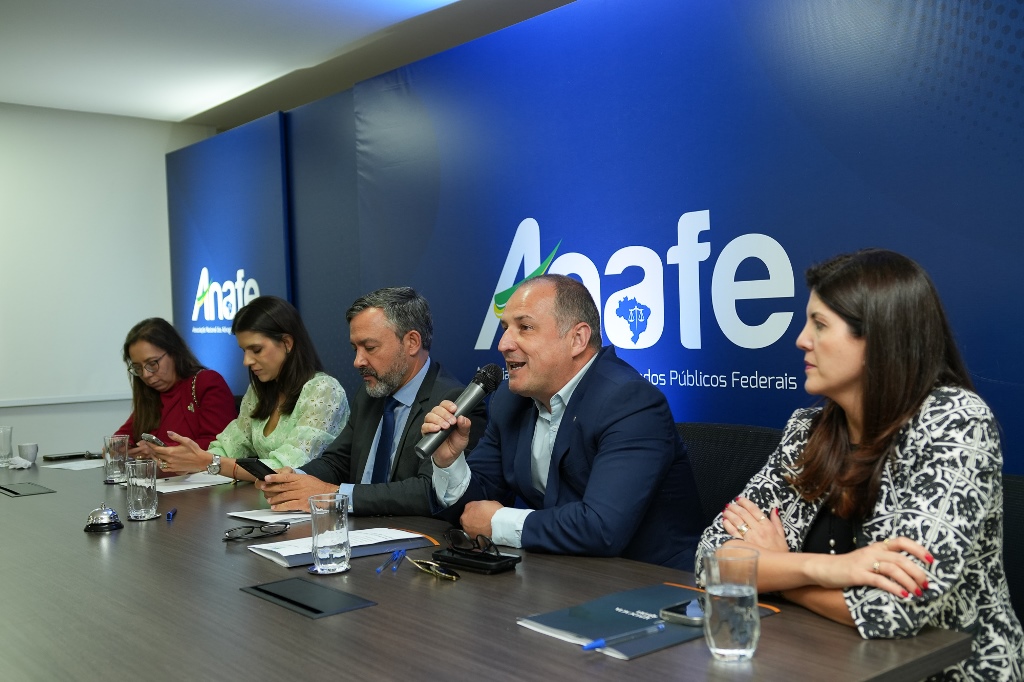 Mateus Cândido 06865 1